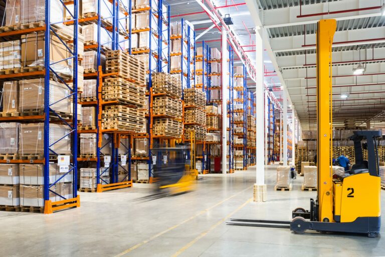 197260fe-sklad-logistika-shutterstock_396462703-scaled
